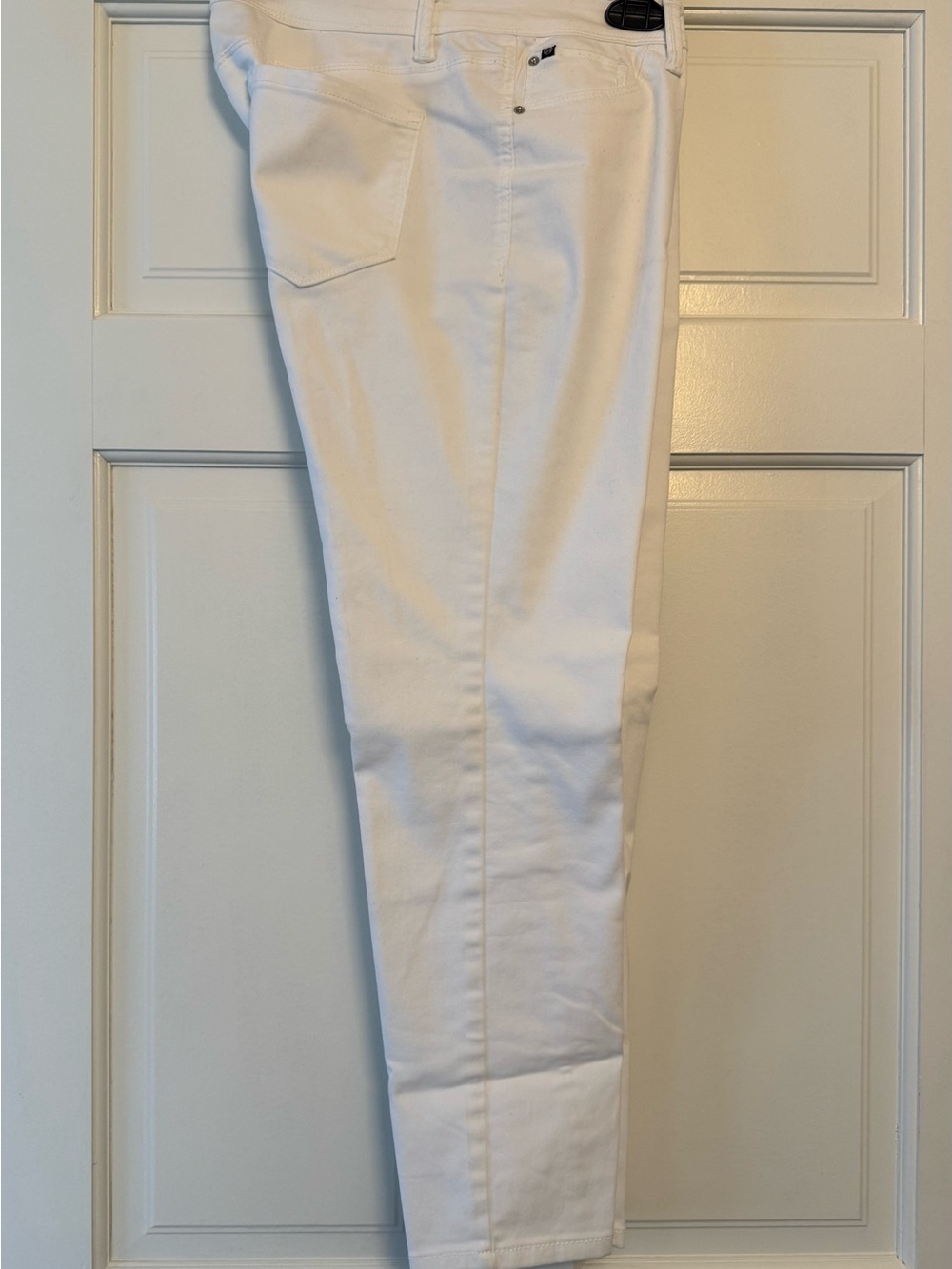 White Curve Appeal Minimalist Jegging